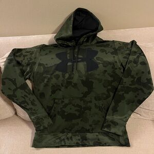 Under Armour Olive Green Camo Pullover Hoodie with Fleece Lining